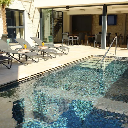 Ariel Bed & Breakfast *