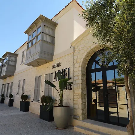 Ariel * Alacati